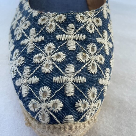 Soludos Tall Wedge Espadrille with a beautiful Floral like pattern - Picture 13 of 13